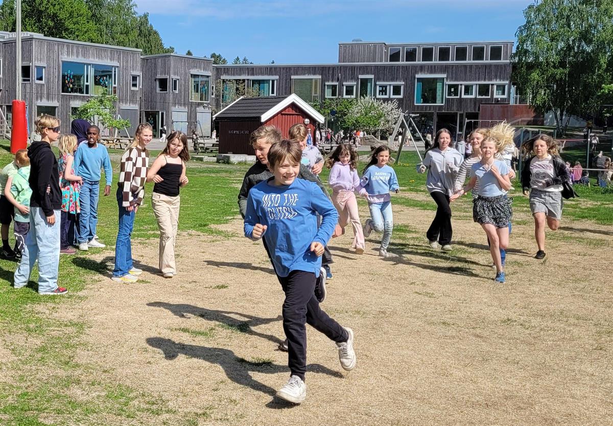 Røråstoppen Skole Feiret 20 års Jubileum - Tønsberg Kommune